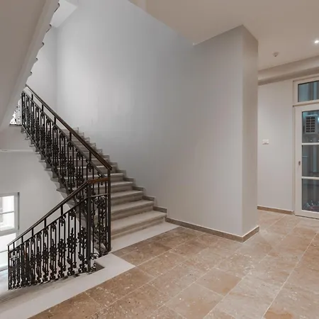 Center - Jr Terrace - Pedestrian Zone - Wi-fi - Ac Trieste